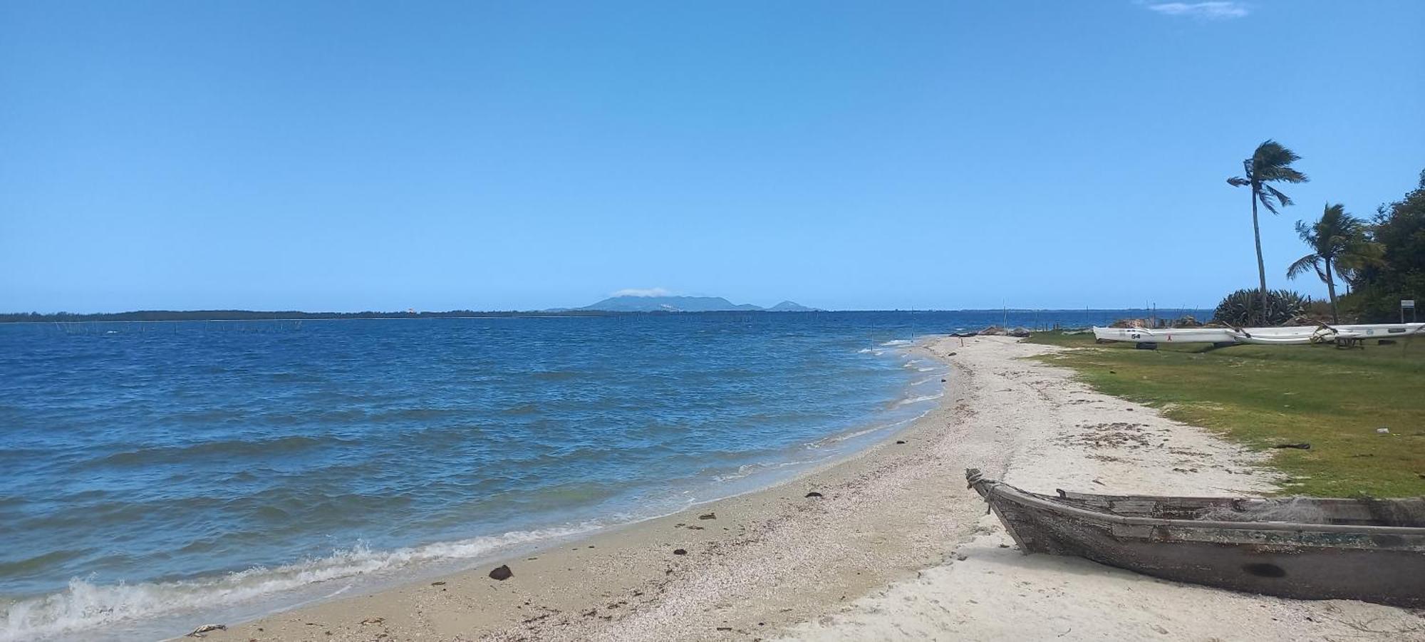 Suite Ponta Da Areia Sao Pedro da Aldeia Bagian luar foto